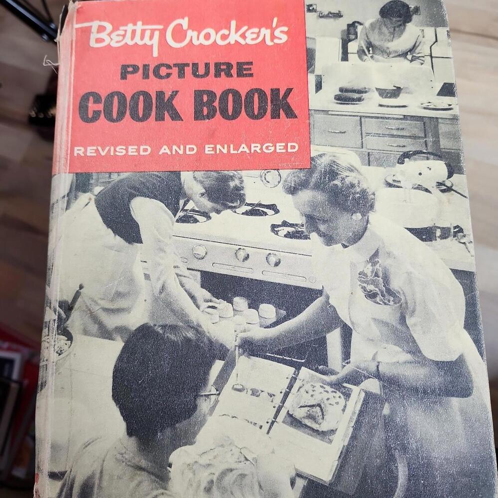 1950s Betty Crocker Picture Cook Book | Ring Binder | Vintage Kitchen